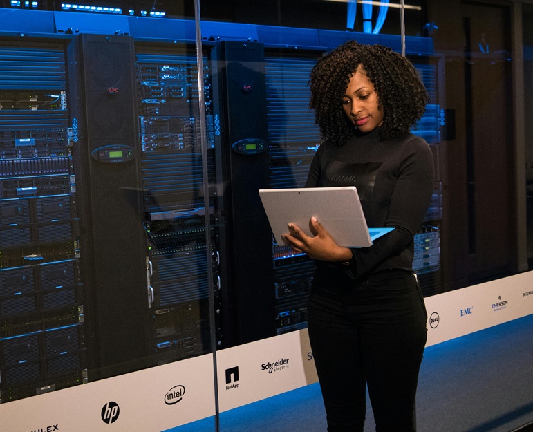 encouraging more women in stem and technology fields