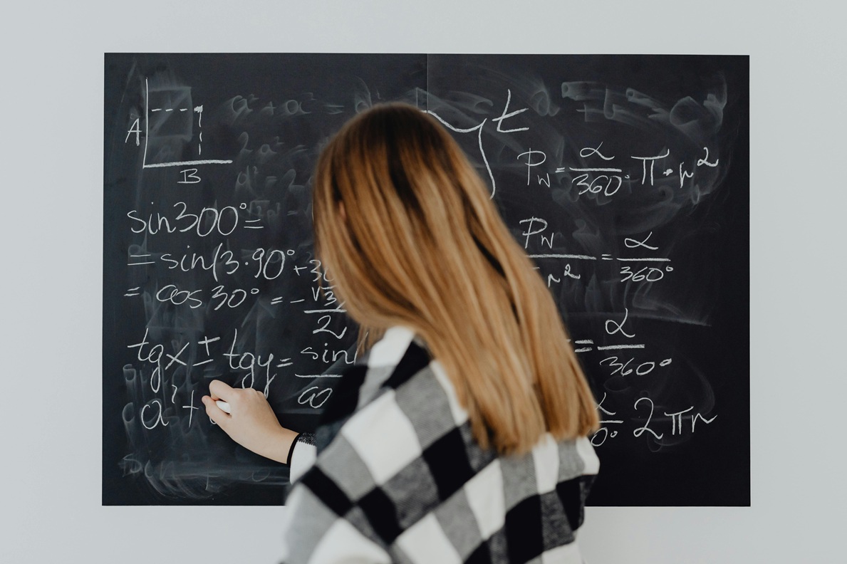 Women in STEM: How Reskilling Unlocks Limitless Opportunities current barriers women face in stem and how reskilling breaks them