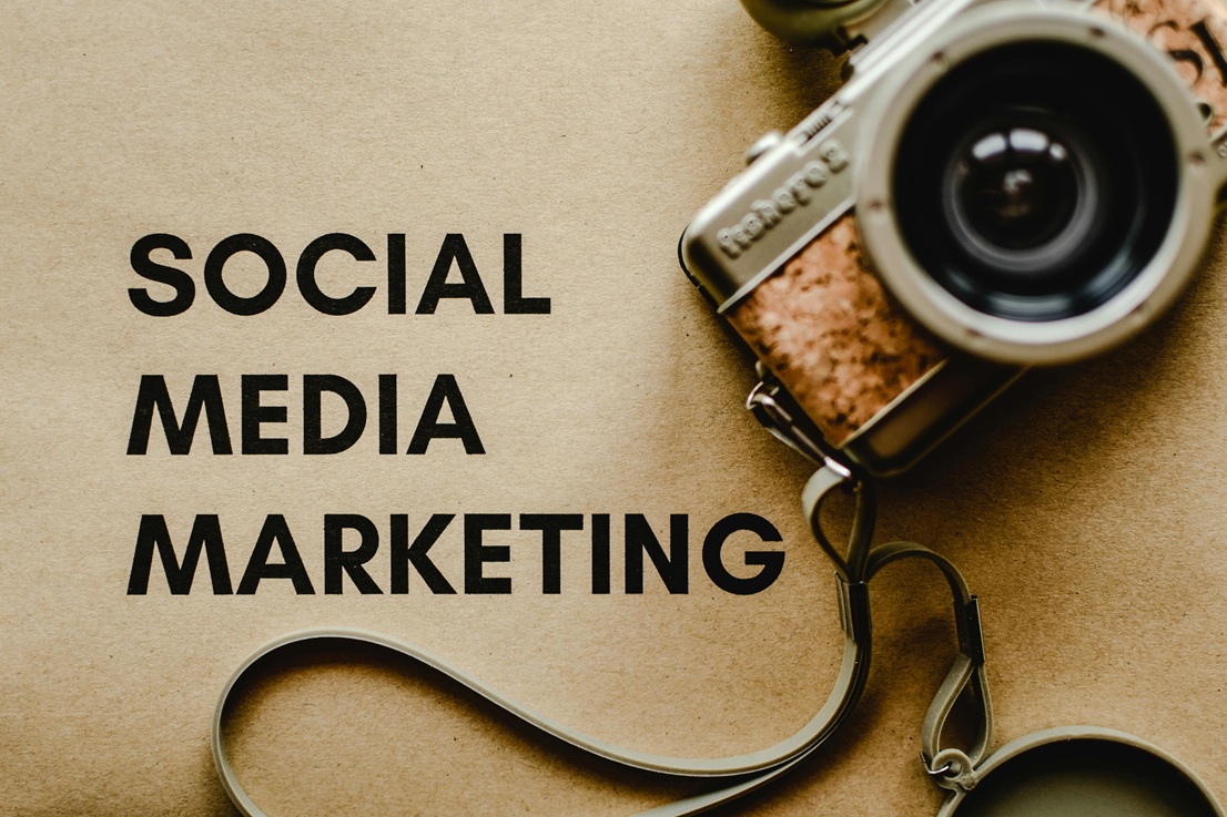 how to become a social media marketing agency for small business