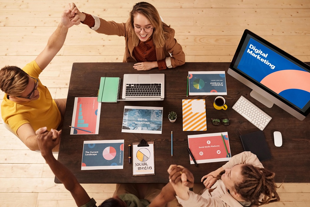 how to choose a profitable niche and stand out as a beginner